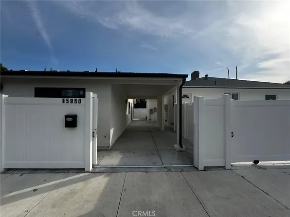 15950 Cohasset St, Van Nuys, CA