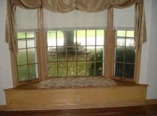 318 Roosevelt Ave, Aurora, MO 65605