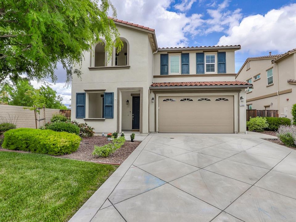 1st image of 15960 Dondolare St