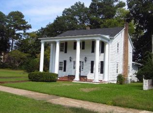 558 S Main St, Grenada, MS 38901
