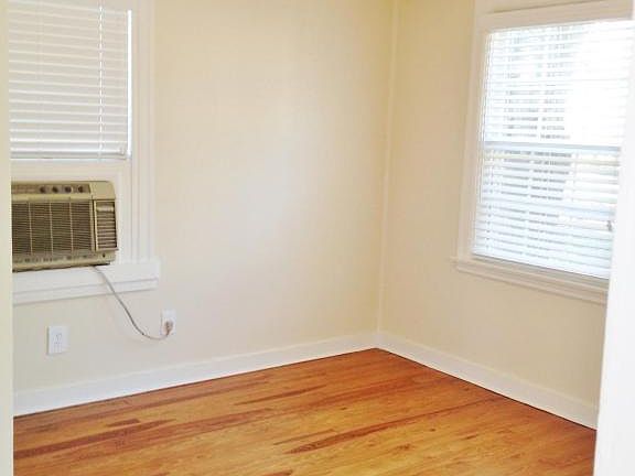 5th image of 5132 Colonial Ave