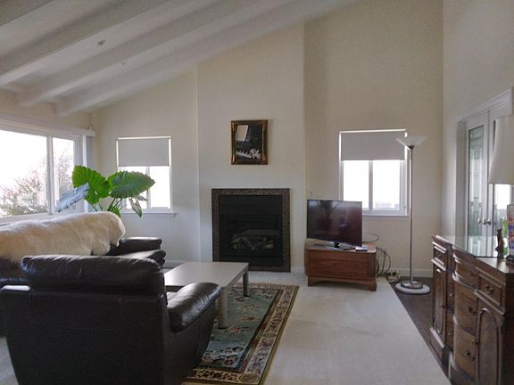 4th image of 1106 Fairmont Dr