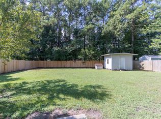 119 Hampton Ct, Jacksonville, NC 28546