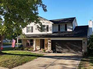 6750 Wild Cherry Dr, Fishers, IN 46038
