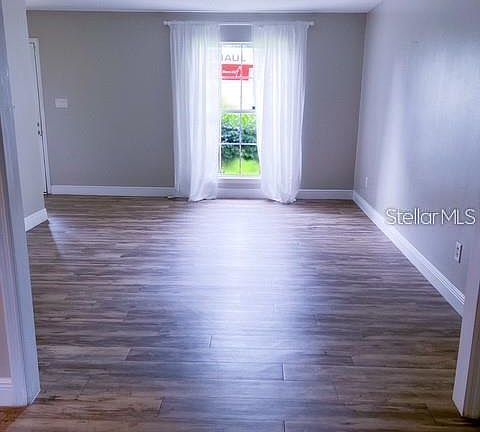 3rd image of 1928 Lawson Rd