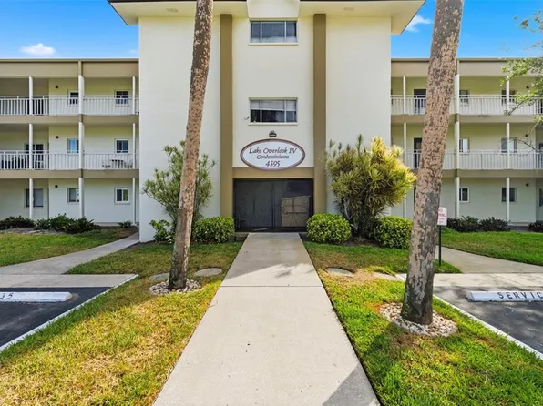 4595 Chancellor St NE APT 227, Saint Petersburg, FL 33703