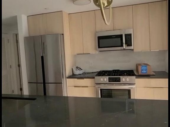 3rd image of 348 Baldwin Ave #401