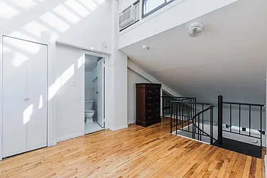 Rented by MOTION New York