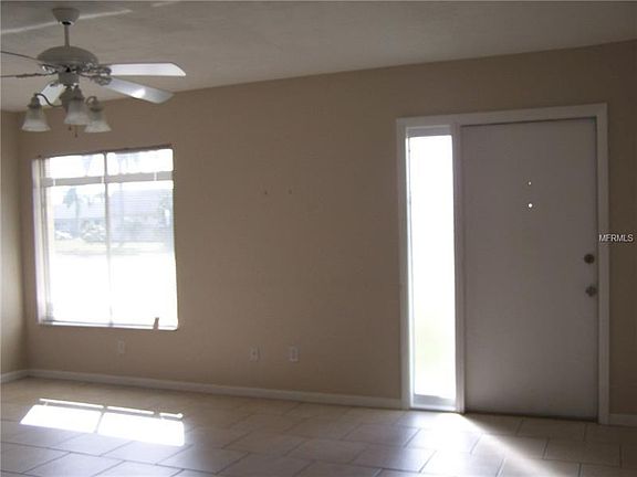 4th image of 1357 New Bedford Dr #2