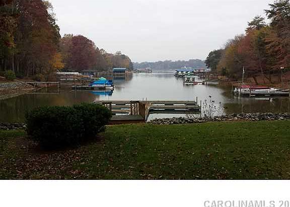 4th image of 10 Barrister Bay Ln