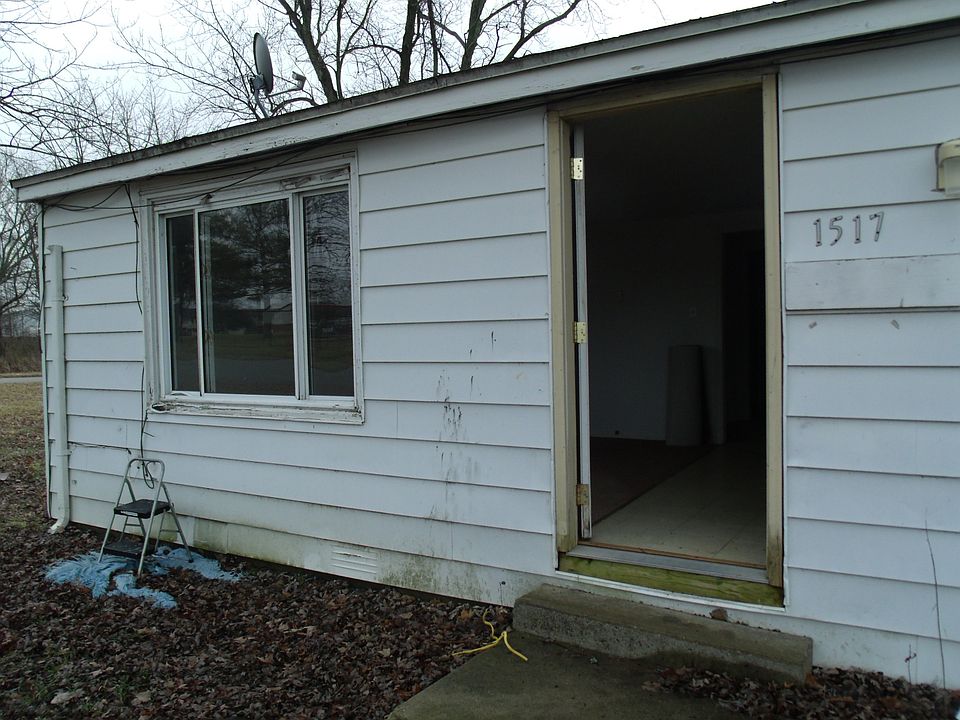 1st image of 1517 E Streeter Ave