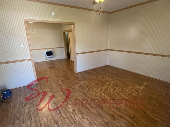 2nd image of 1026 W Vanderbilt St