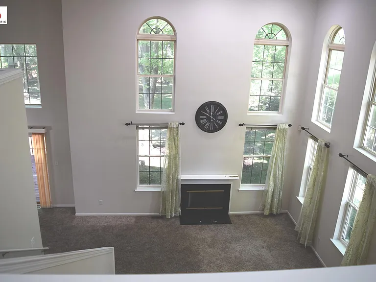 1566 Heron Cir — Photo 6
