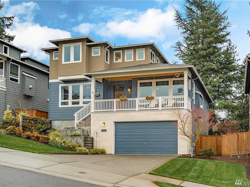 1st image of 8218 S 15th St