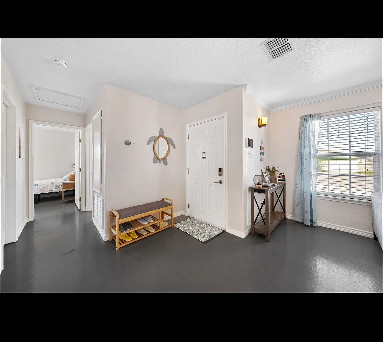 813 Oriole St — Photo 3