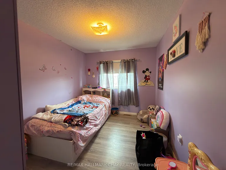 207 Tunbridge Rd — Photo 12