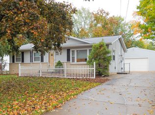 6739 Bluegrass St, Portage, MI 49024