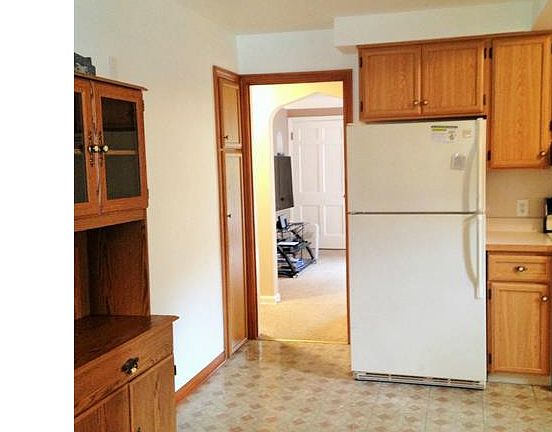 5th image of 4280 W 227th St