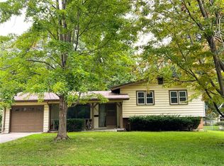 607 SW Williams St, Lees Summit, MO 64081