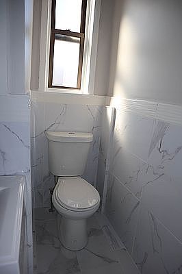 3rd image of 215-01 Jamaica Ave Floor 2