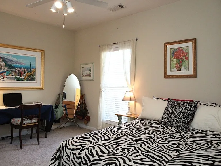 415 Hargrove Rd E #4X3 — Photo 4