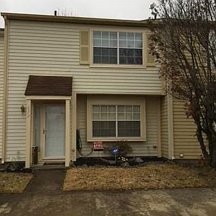 1st image of 872 Spence Cir