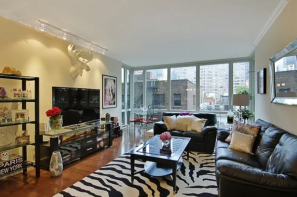 Rented by Corcoran | media 21
