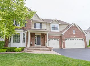 396 Comstock Dr, Elgin, IL 60124