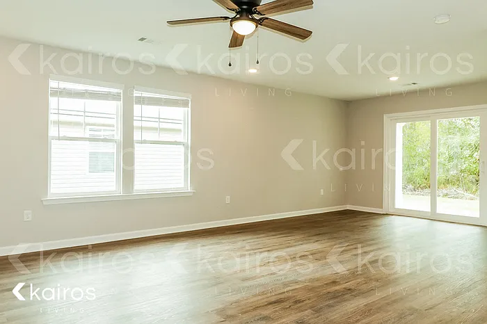 126 Cottage Grove Rd — Photo 5