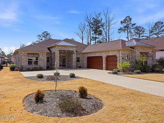 2nd image of 754 Jenoa Loop