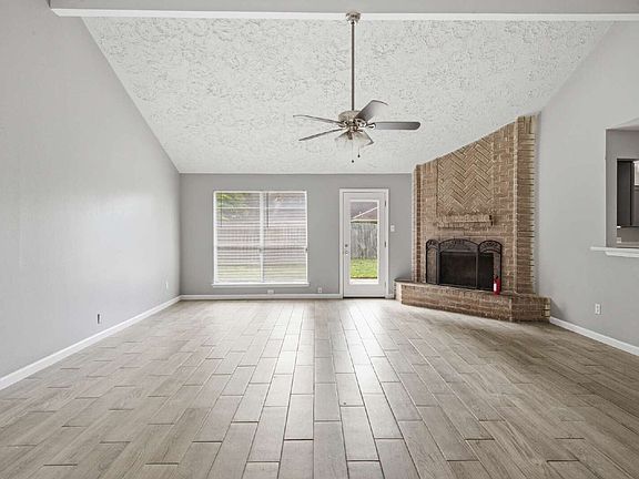 3rd image of 3611 Macon Place Ct