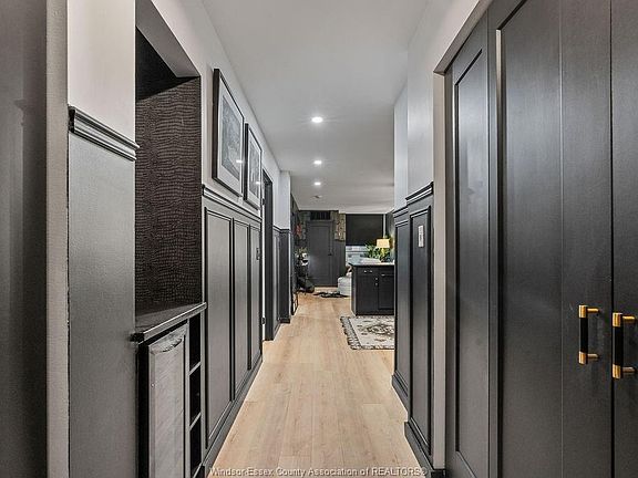 2nd image of 540 Ouellette Ave #7C