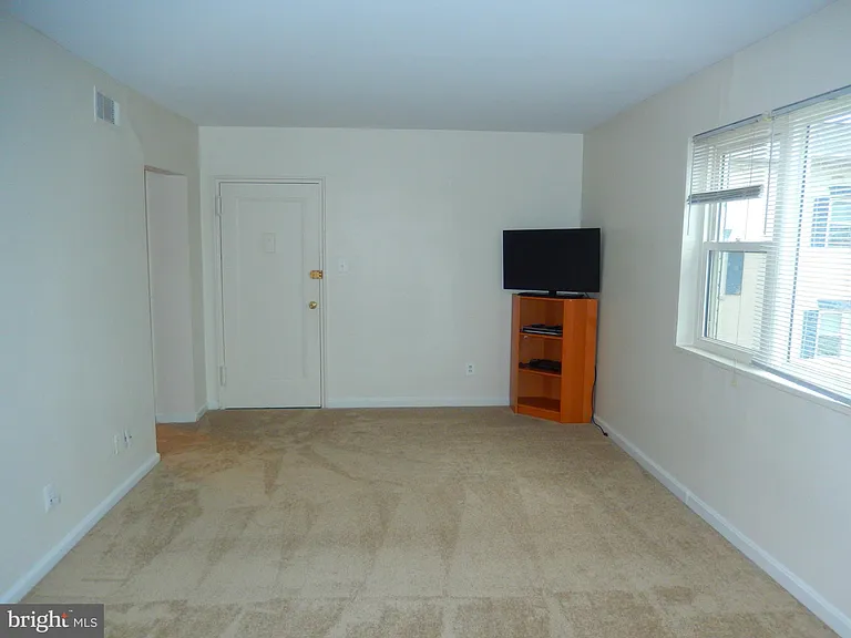 3045 Patrick Henry Dr #301 — Photo 2