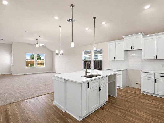 3rd image of 418 Dorion Lagoon Dr