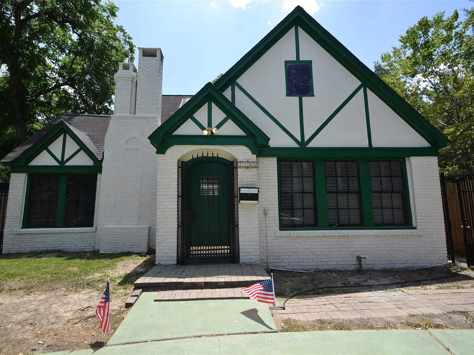4 bed, 3.0 bath, 2186 sqft, $3,500 — Photo 1