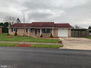 1042 Sunset Dr, Berwick, PA 18603