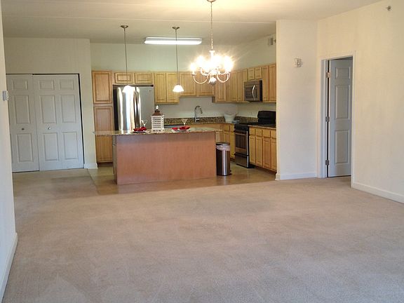 4th image of 10 N Gilbert St APT 109