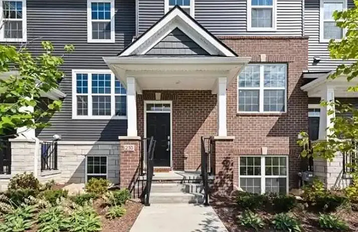 3 bed, 3.5 bath, 1860 sqft, $3,650 — Photo 3