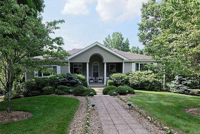 1st image of 3 Giordano Dr