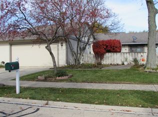 23 Wake Robin Ct, Woodridge, IL 60517