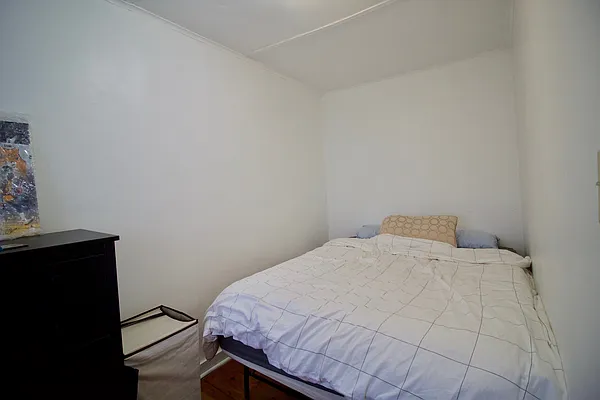 Rented by Compass | media 23