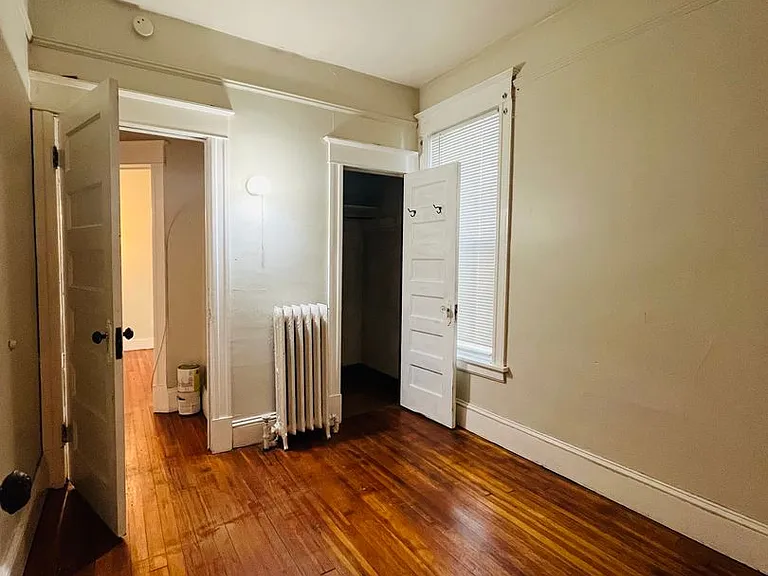 11 Barclay — Photo 6