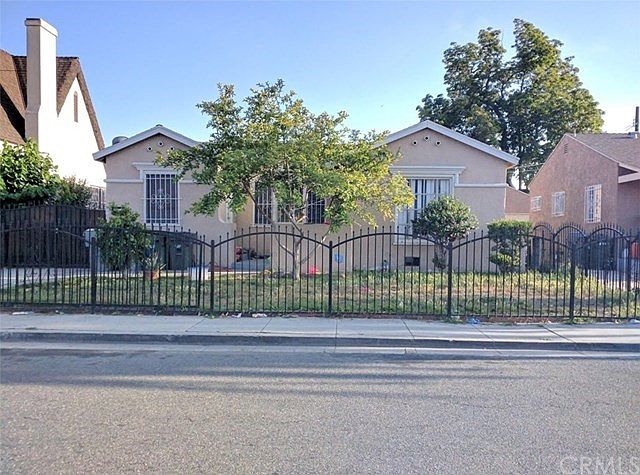 1st image of 3312 Josephine St