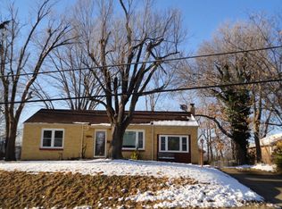 1612 Hough Park St, Jefferson City, MO 65101