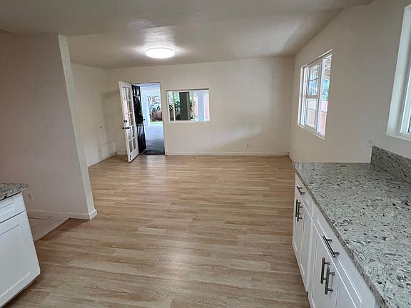 Kitchen & Dinning Room