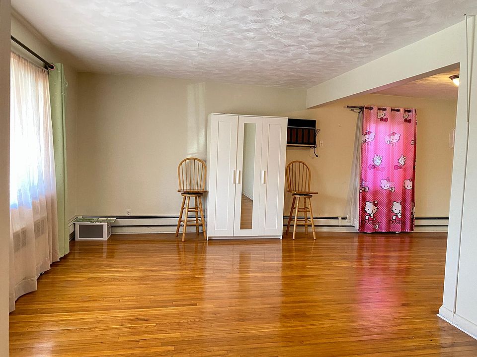 1st image of 14953 Willets Point Blvd #1