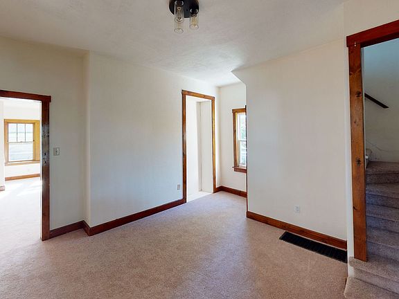 5th image of 511 Highland Ave