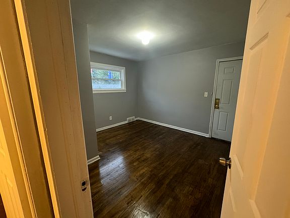 4th image of 6457 Mettetal St #3