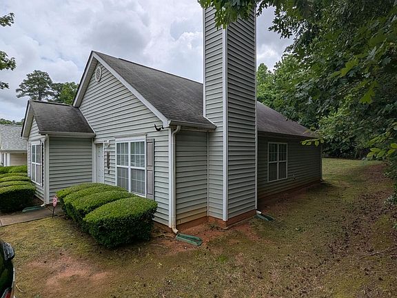 3rd image of 3627 Cyrus St