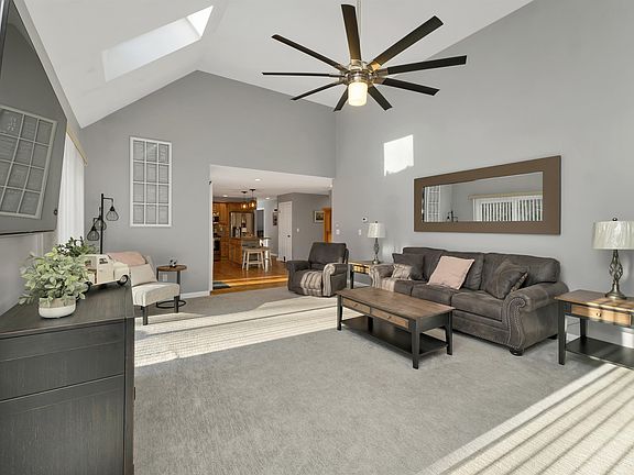 5th image of 19 Alder Creek Lane